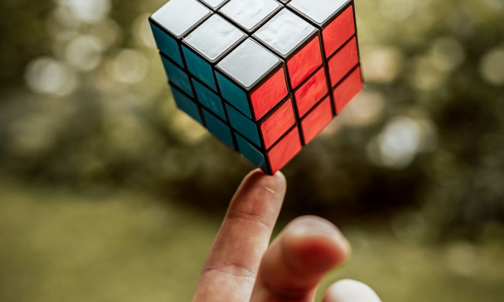 Editör Kimin Tarafındadır? Yazarın mı Okurun mu?